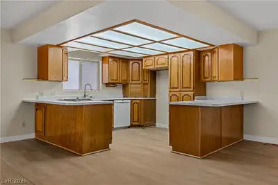 1225 West Cottonwood Avenue Kitchen