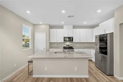 2435 Bellinzona Place, Henderson, NV 89044 Kitchen