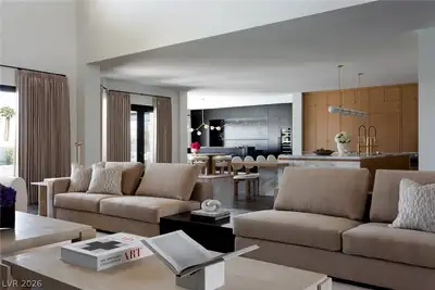 5086 Scenic Ridge Drive Living Room