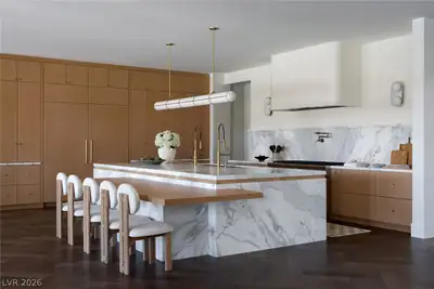 5086 Scenic Ridge Drive Kitchen