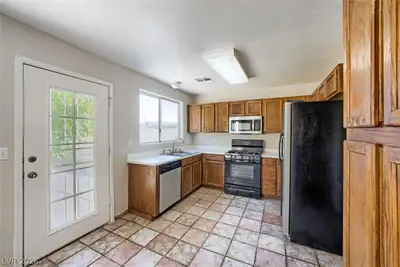 9304 Chilly Pond Avenue Kitchen