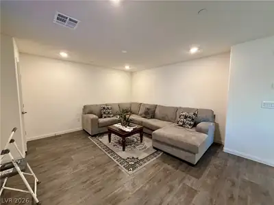 2686 Mango Light Avenue Living Room