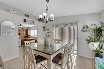 2127 ALISA MARIA Way Dining Area
