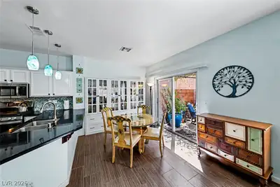 675 Solitude Point Avenue Dining Area