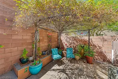 675 Solitude Point Avenue Patio