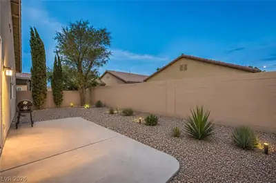 3409 Barada Heights Avenue Yard