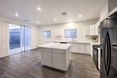 3409 Barada Heights Avenue Kitchen