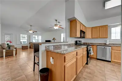 5001 Cedar Lawn Way Kitchen