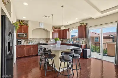 8258 Sorrel Street Kitchen
