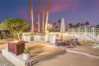 1941 Black Water Court Patio