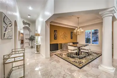 1941 Black Water Court Dining Area