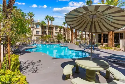 7163 South Durango Drive 210, Las Vegas