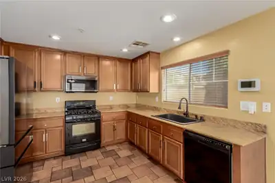 179 Redwood Pond Drive Kitchen