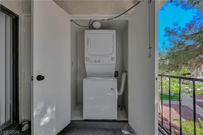 4730 Nara Vista Way 202 Laundry