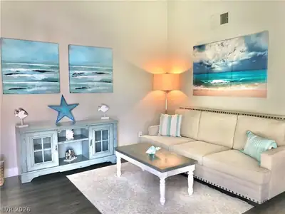 8917 ANTIOCH Way Las Vegas, NV 89117