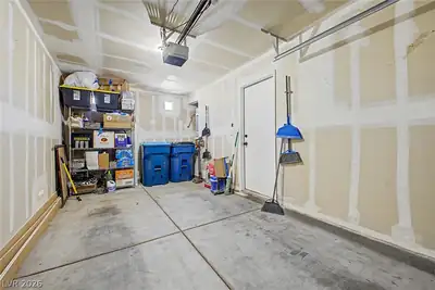 5208 Paradise Valley Avenue Garage