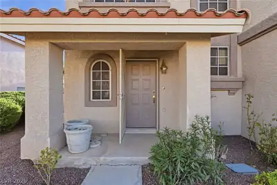 937 Plantation Acres Street Entry