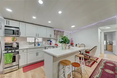 3188 Gavilan Lane Kitchen