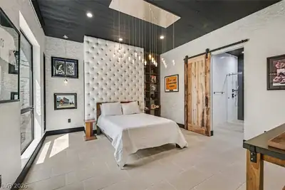 4155 Badura Avenue Bedroom
