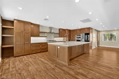 8030 La Cienega Street Kitchen