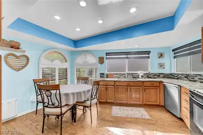 3016 Plaza De Monte Kitchen