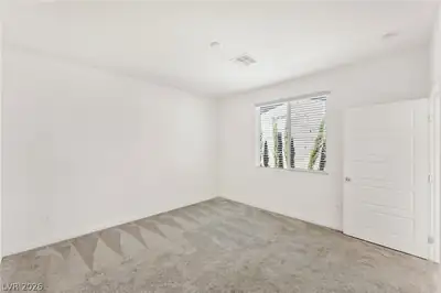 9398 Noble Fir Ridge Avenue Bedroom