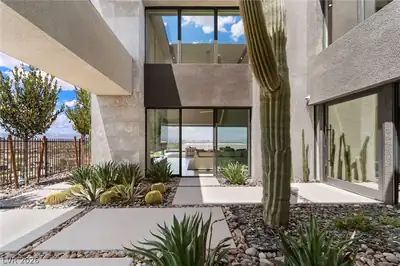805 Dragons Eye Drive 