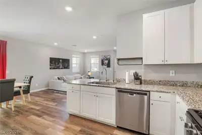 2495 Adige Place Kitchen