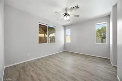 9113 Black Slate Street Bedroom