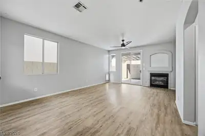 9113 Black Slate Street Living Room