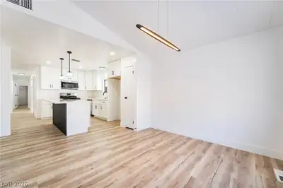 3369 Katmai Drive Dining Area