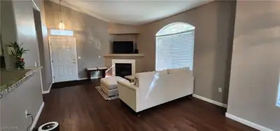 700 Carnegie Street 2124 Living Room