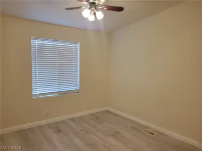 4140 West Victoria Street Bedroom