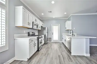 1500 Ruby Cliffs Lane 201 Kitchen