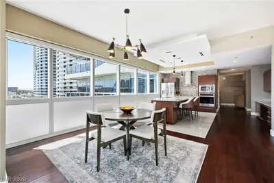 4471 Dean Martin Drive 810 Dining Area