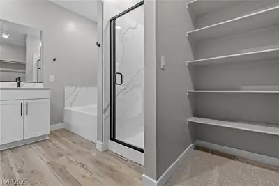 3228 Lunar Crater Street Primary Bathroom