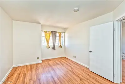 7686 Selby Court Bedroom