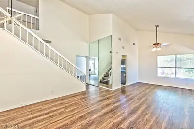 7686 Selby Court Living Room