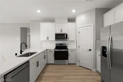 4516 Cave Lake Avenue Kitchen