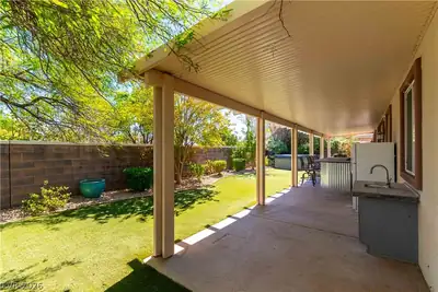 3334 Garden Shower Place Patio