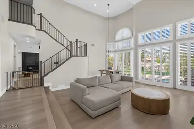8848 Rainbow Ridge Drive Living Room
