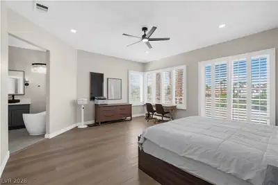 8848 Rainbow Ridge Drive Primary Bedroom
