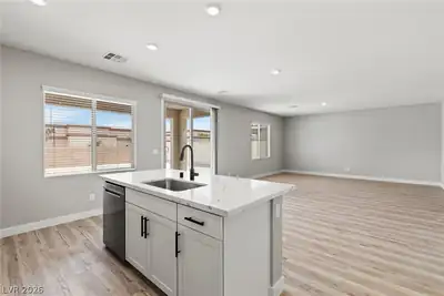 4609 Pioche Avenue Kitchen