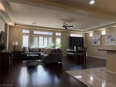 6073 Crown Palms Avenue Living Room