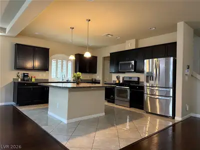 6073 Crown Palms Avenue Kitchen