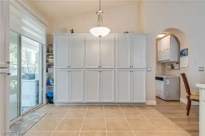 54 ISLAND COURSE Avenue Dining Area