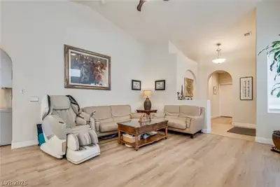 54 ISLAND COURSE Avenue Living Room