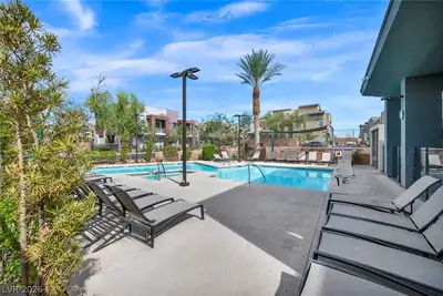 11238 Essence Point Avenue 202 Pool