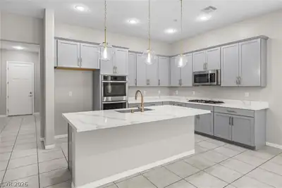 341 Alto Avec Lane Kitchen
