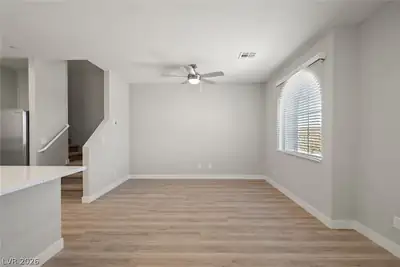 8340 Weidler Street Dining Area